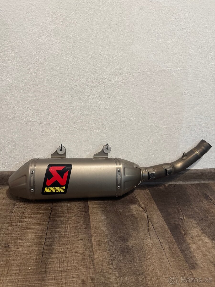 Akrapovič výfuk