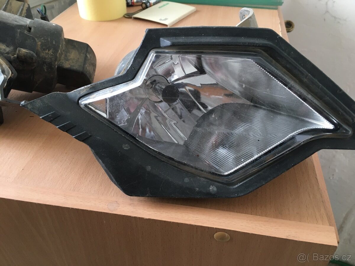 Can-am 450 Ds přední světla