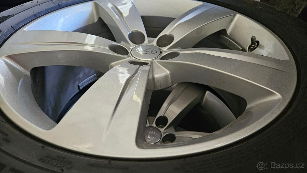 Zimní sada originál Land Rover Evoque R19 5x108 70% vzorek