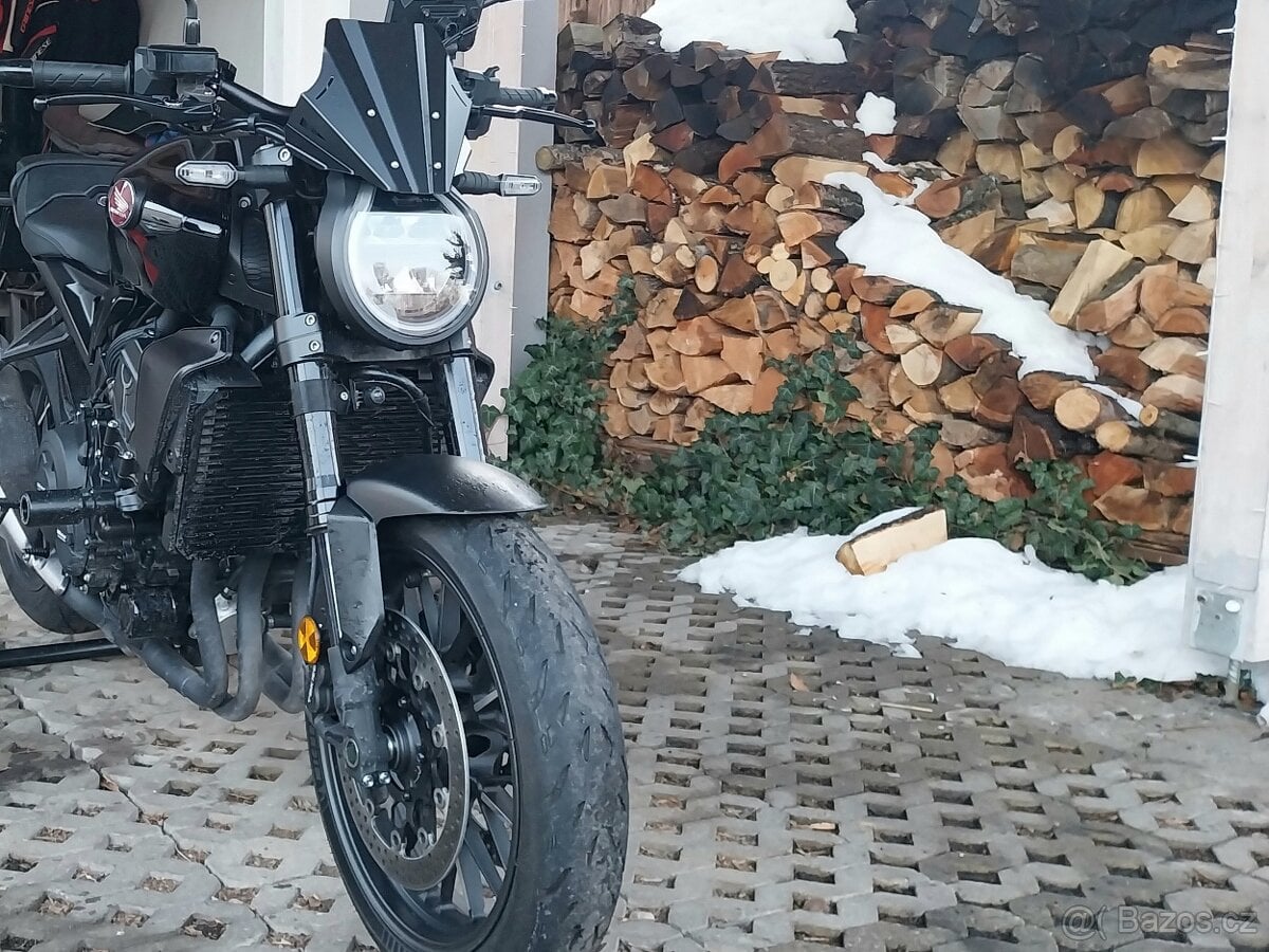 Větrný štít Honda cb 1000r