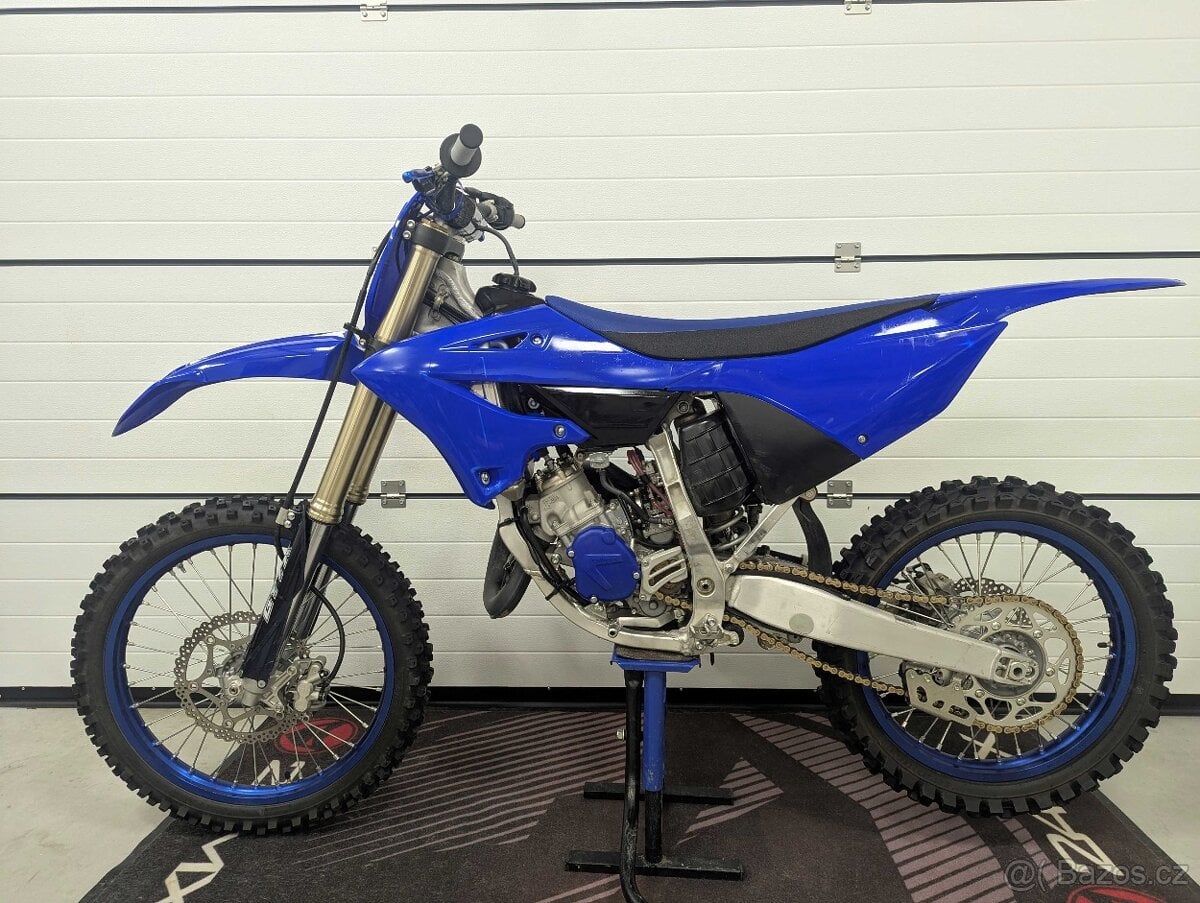 YAMAHA YZ 125