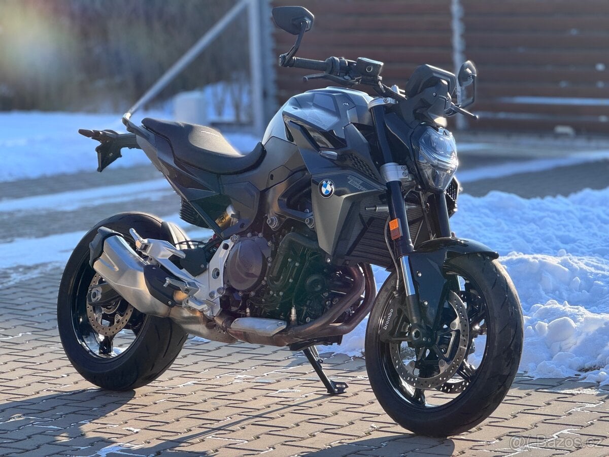 BMW F900R
