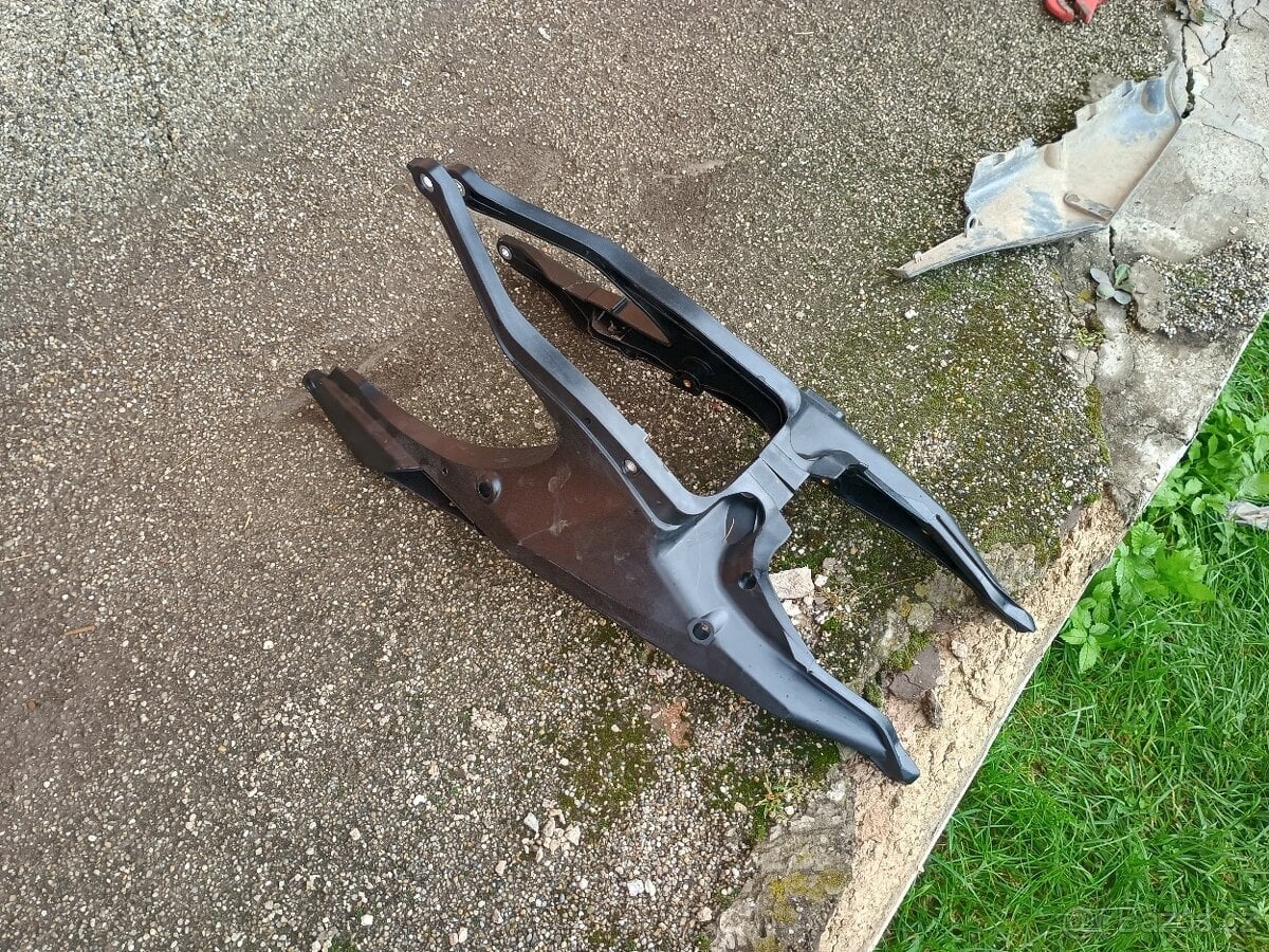 PODSEDLOVÝ RÁM HUSQVARNA 2019-2023