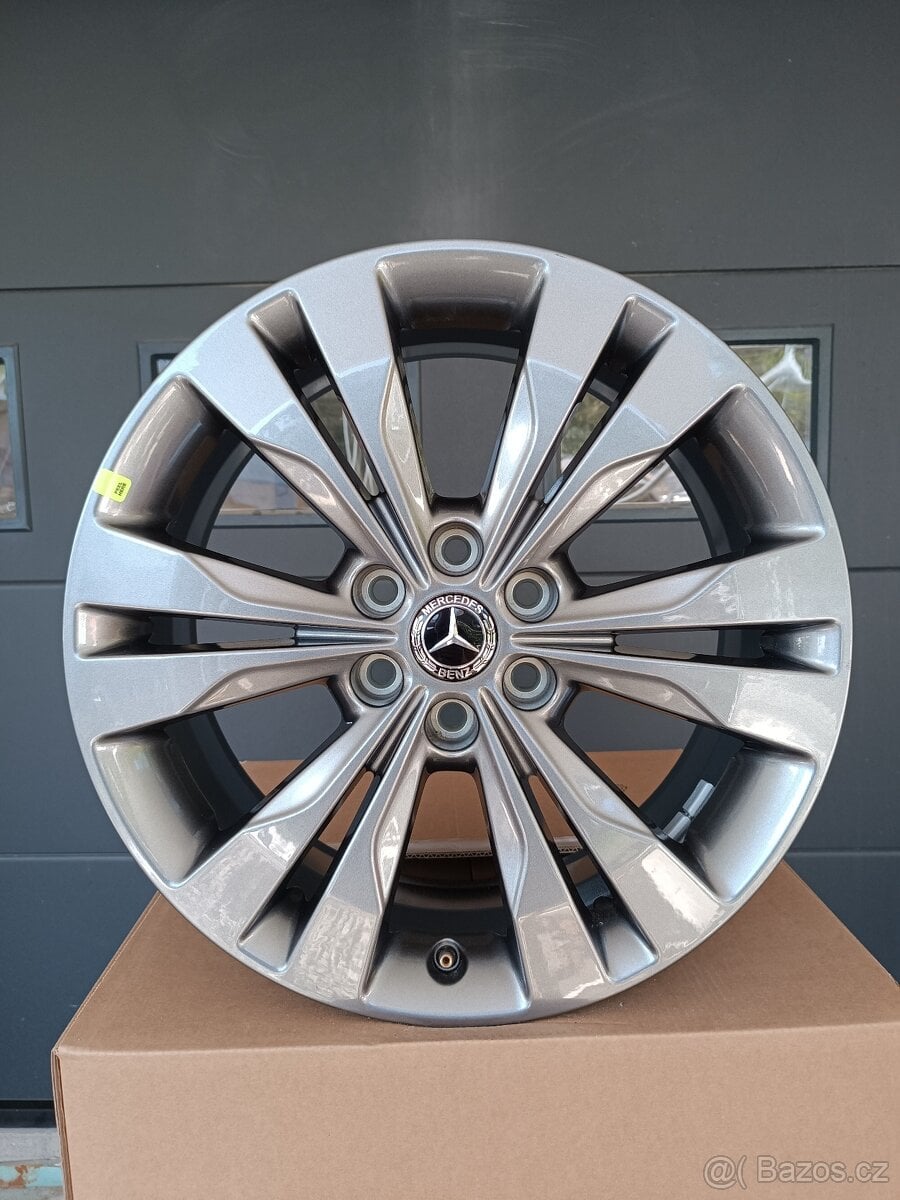 Mercedes X-class Nissan Navara Pathfinder Renault Alaskan