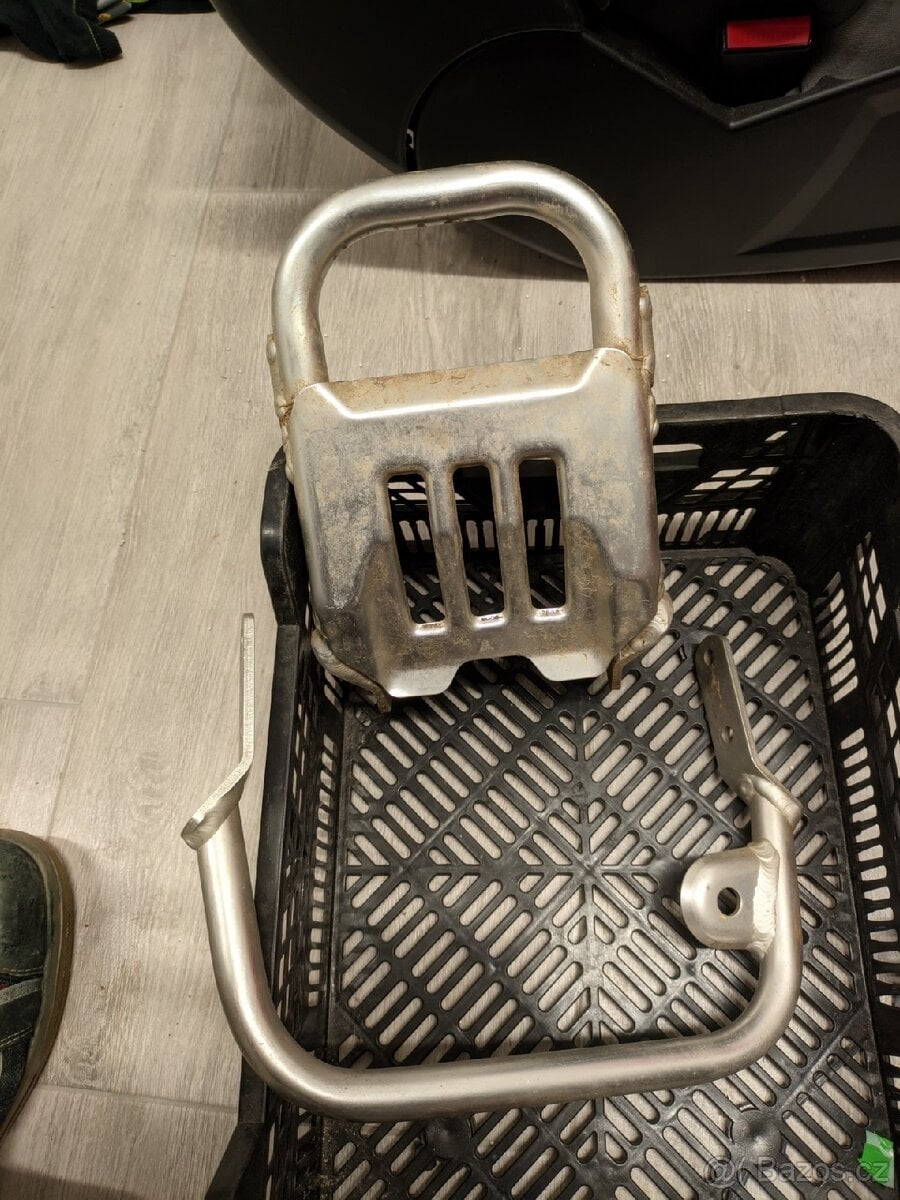 Přední nárazník Suzuki Ltz 400 a zadní madlo