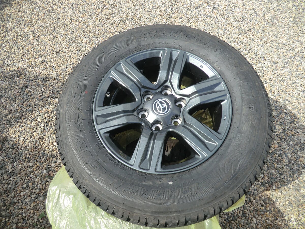 Prodám novou orig. sadu alukol na TOYOTA HILUX