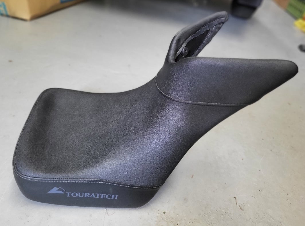 Snížené Sedlo Touratech na Triumph Tiger 800 X, XC, XCA