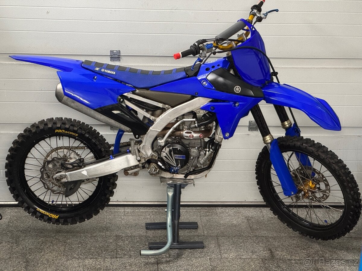 YAMAHA YZF 450