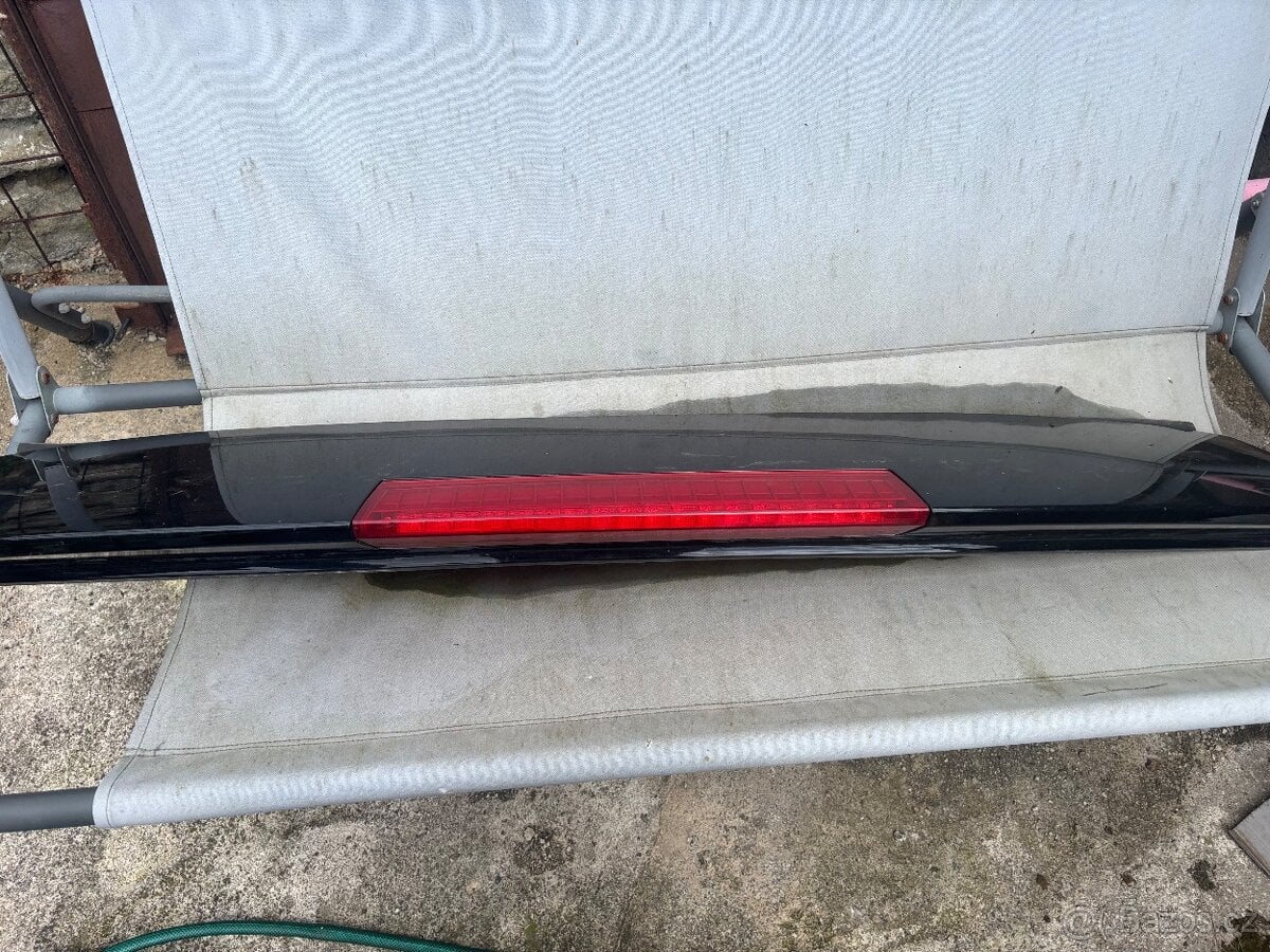 Kridlo chevrolet tahoe nebo escalade