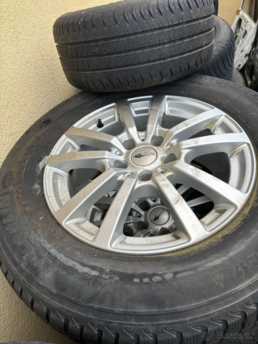 Zimní Pneu 245/65 r17