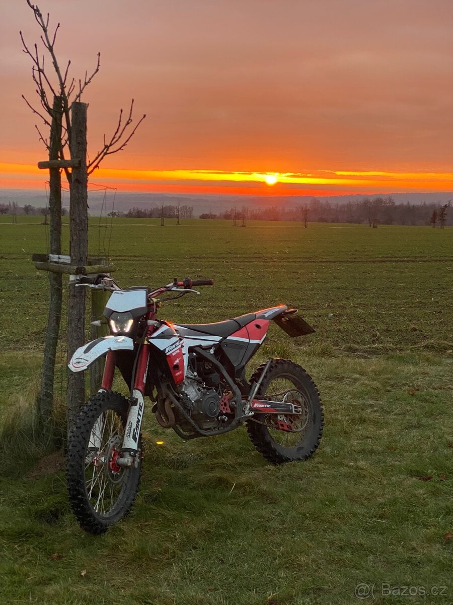 Fantic XEF 125 competition