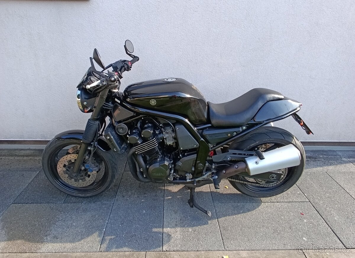 Yamaha FZS 600 Fazer (RJ02) – Streetfighter