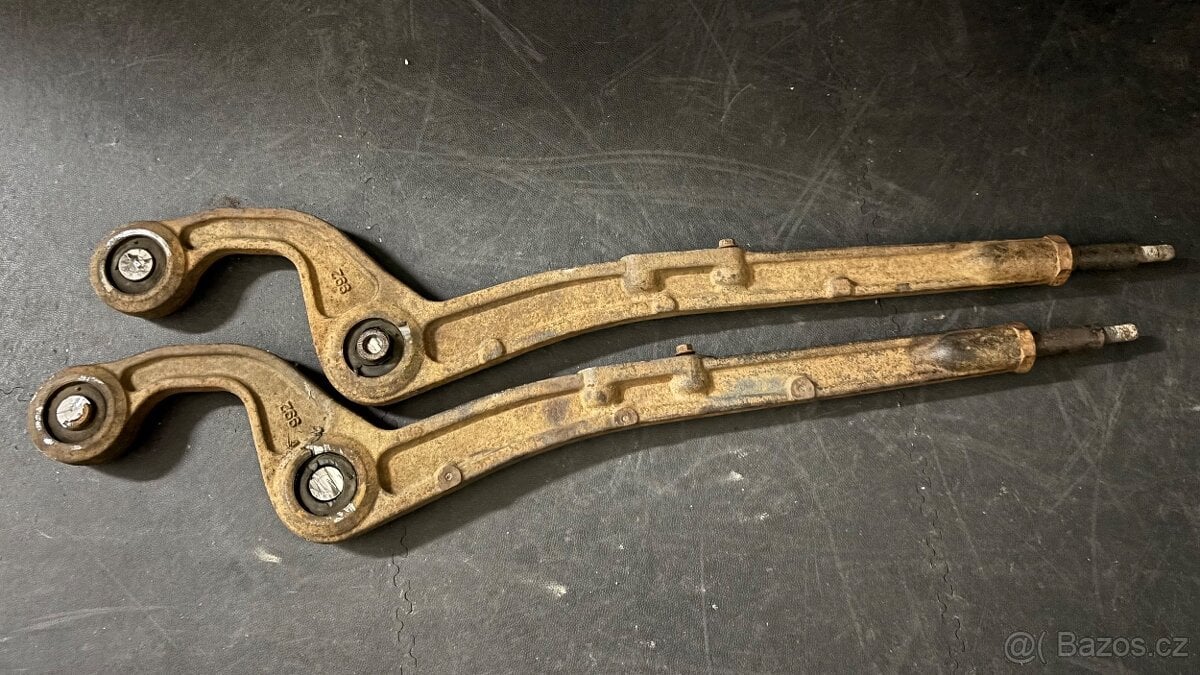 Přední ramena Nissan Patrol