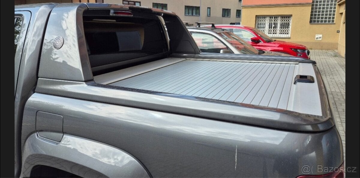 VW Amarok Aventura Roll Cover se Sportsbar