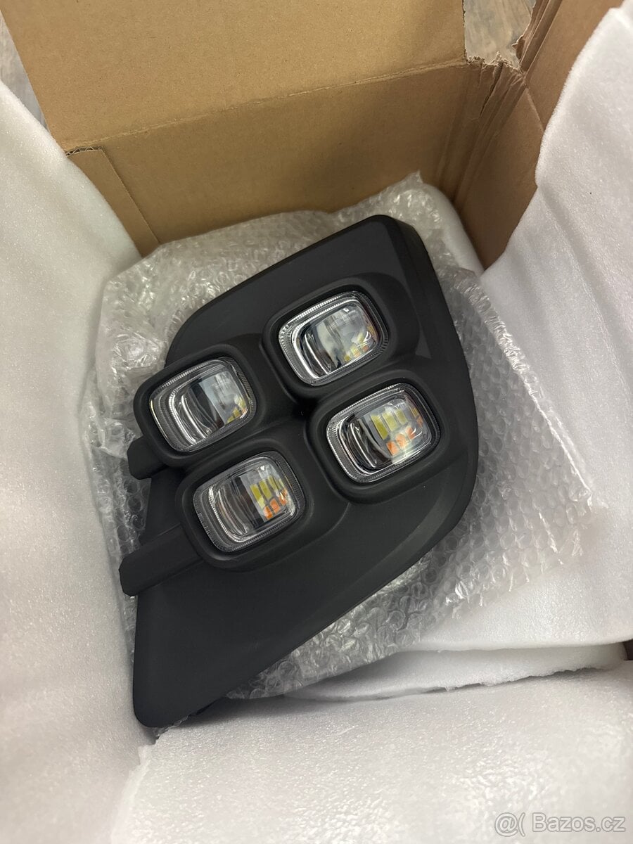 Přídavná světla místo mlhovek - TOYOTA HILUX REVO