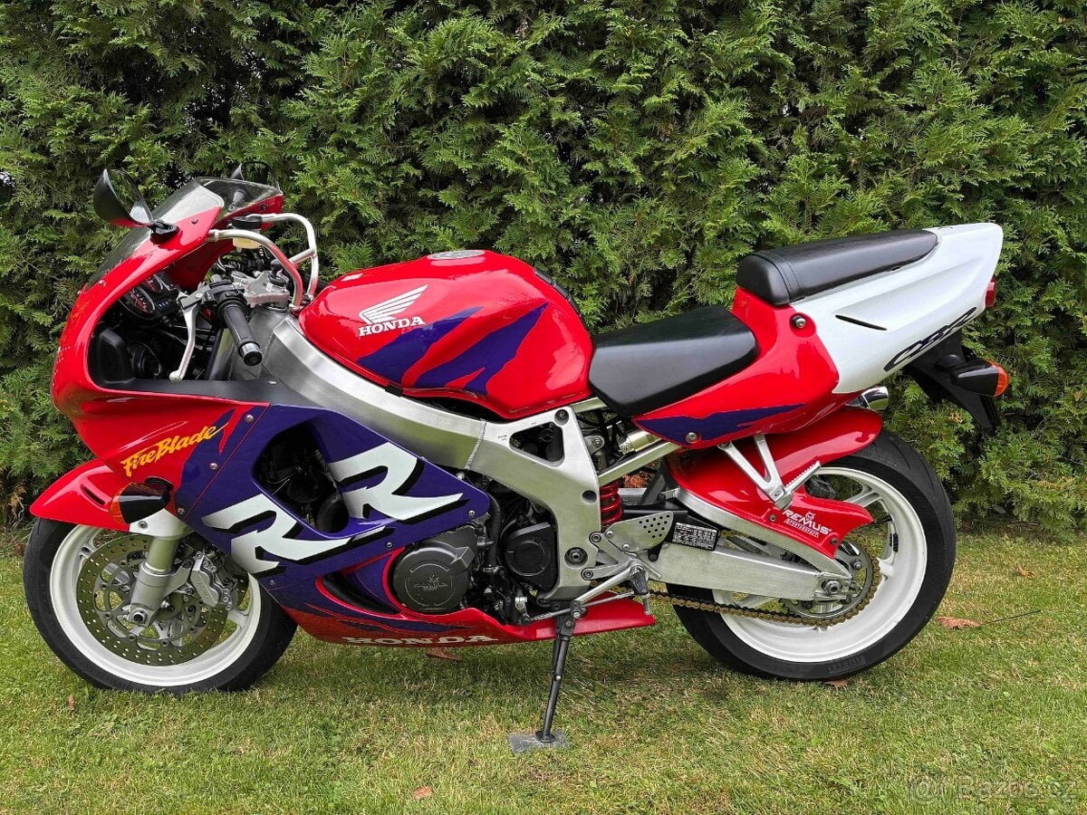 Honda CBR 900 RR FireBlade po kompletním servise, ORIGINÁL