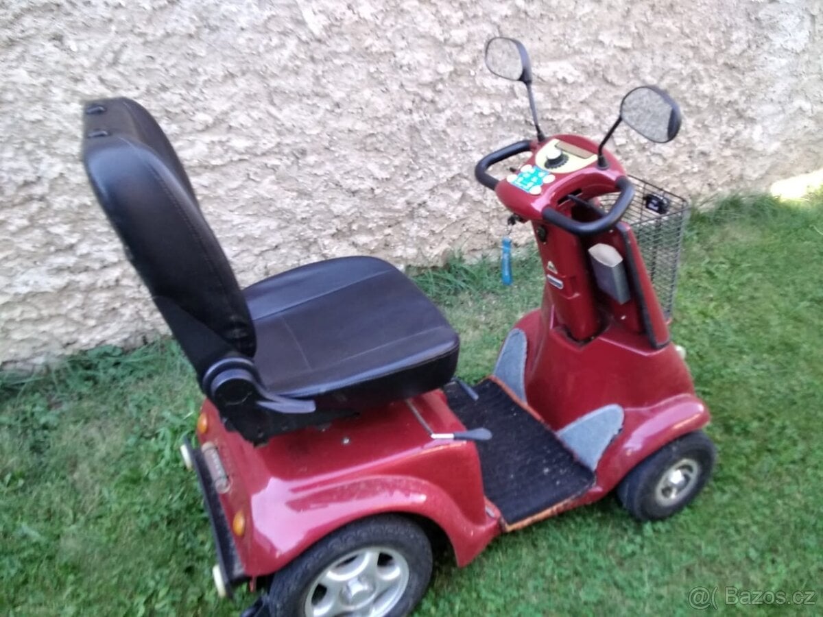 Seniorský vozík Selvo 4800