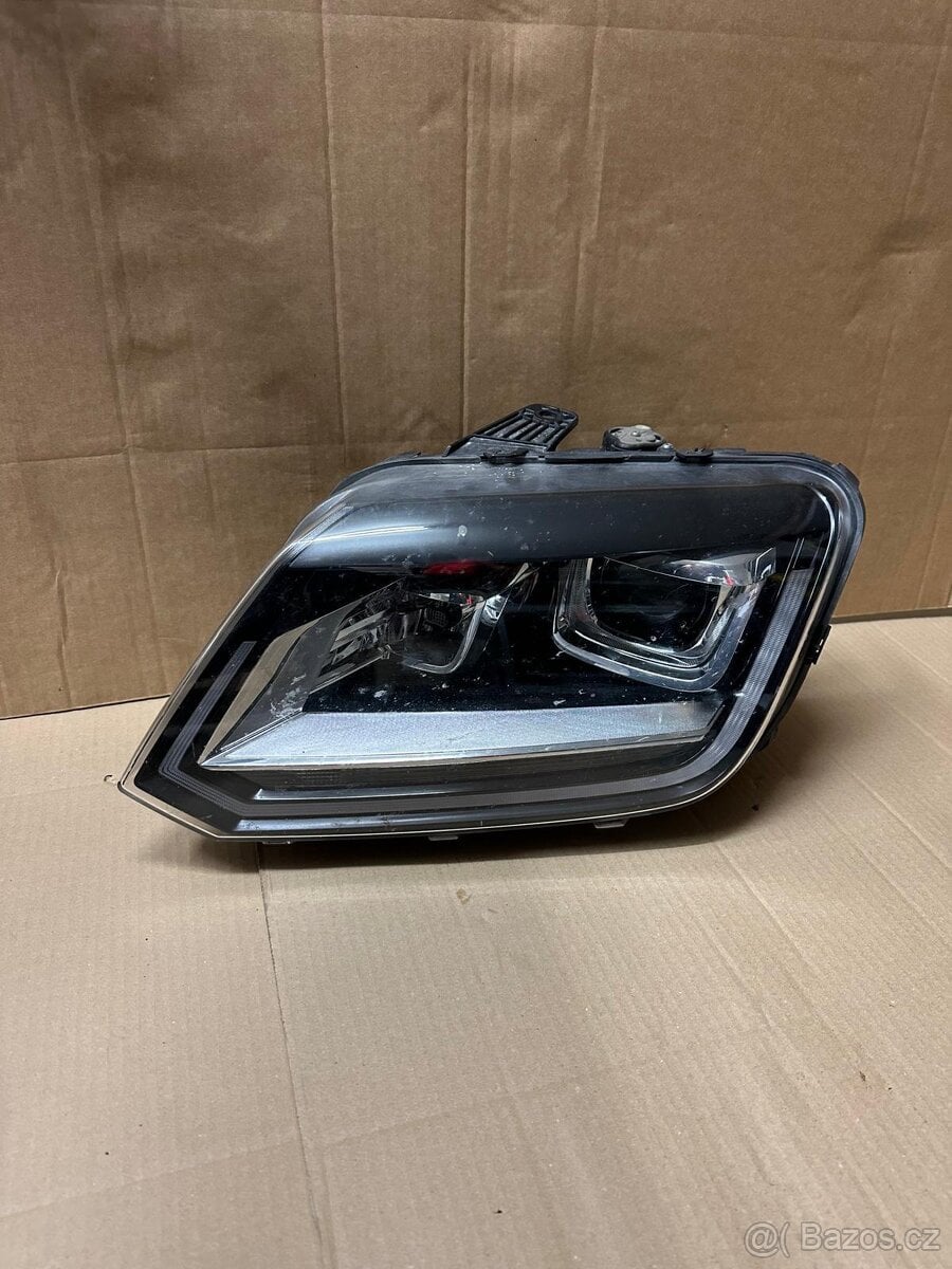 Amarok světlomet bixenon