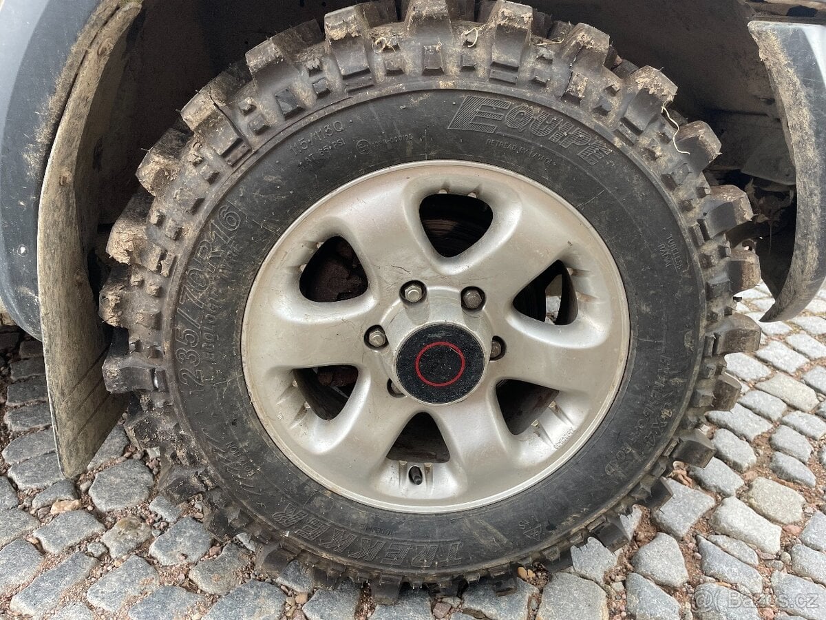 Offroad pneumatiky Equipe Trekker 4x4 235/70 R16 + alu disky