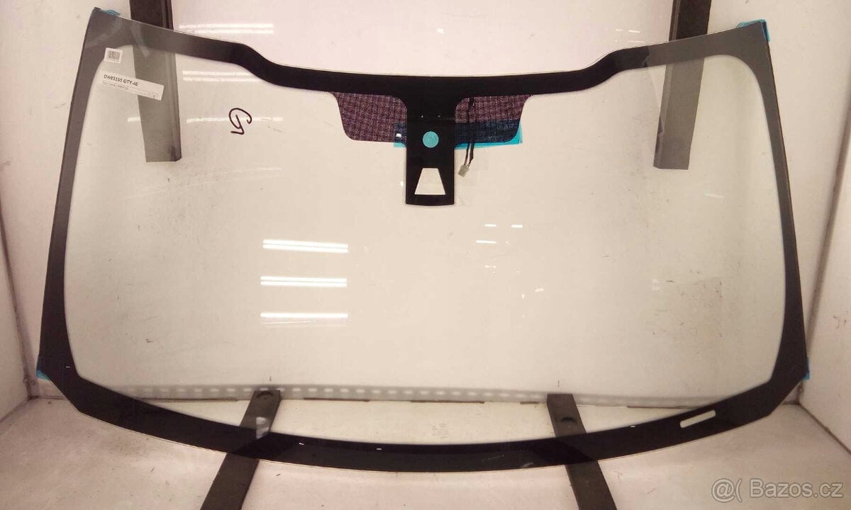 Ford F150 čelní sklo