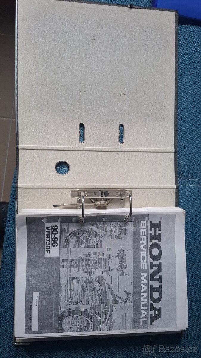 Honda vfr750 servisní manual.