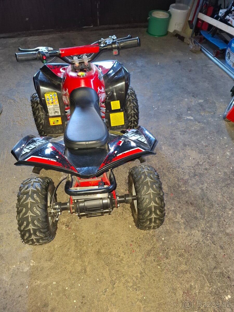 Dětská elektronická čtyřkolka