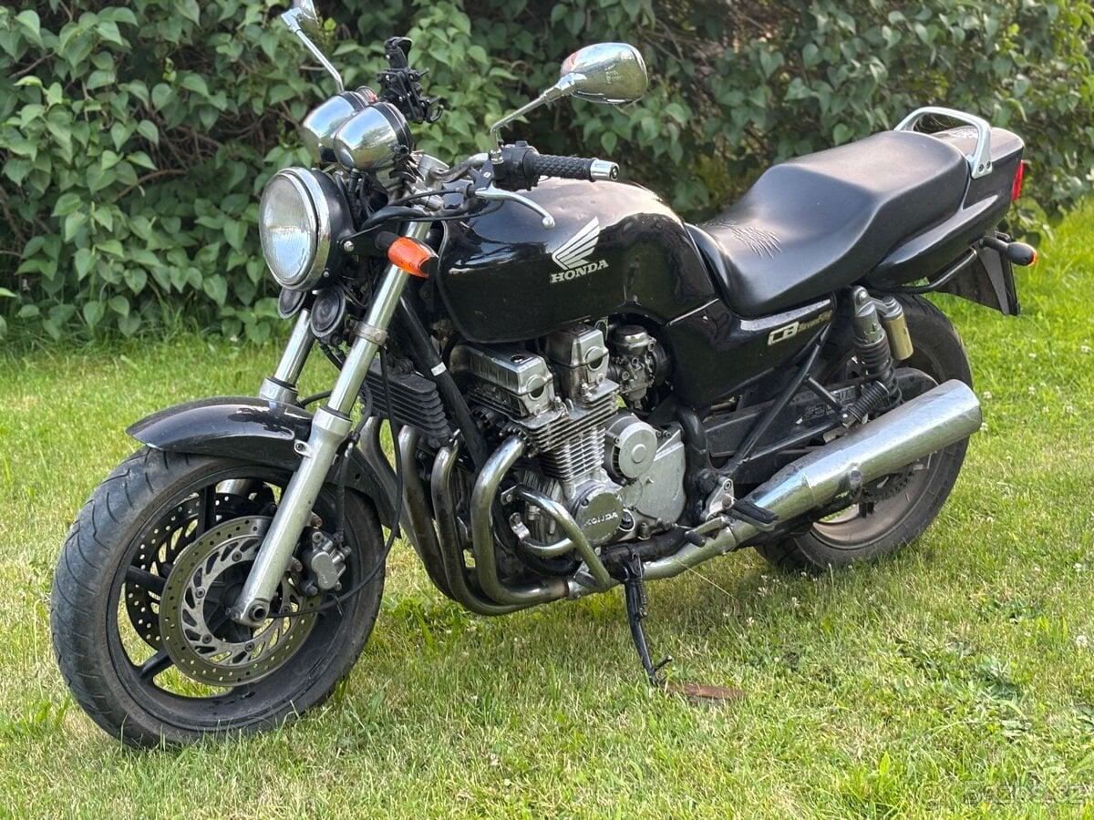 Honda CB 750 SevenFifty