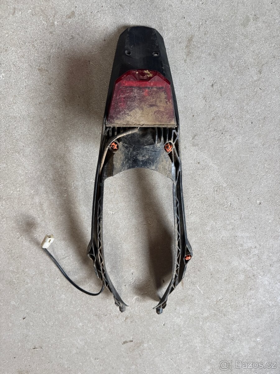 Zadní světlo ktm exc