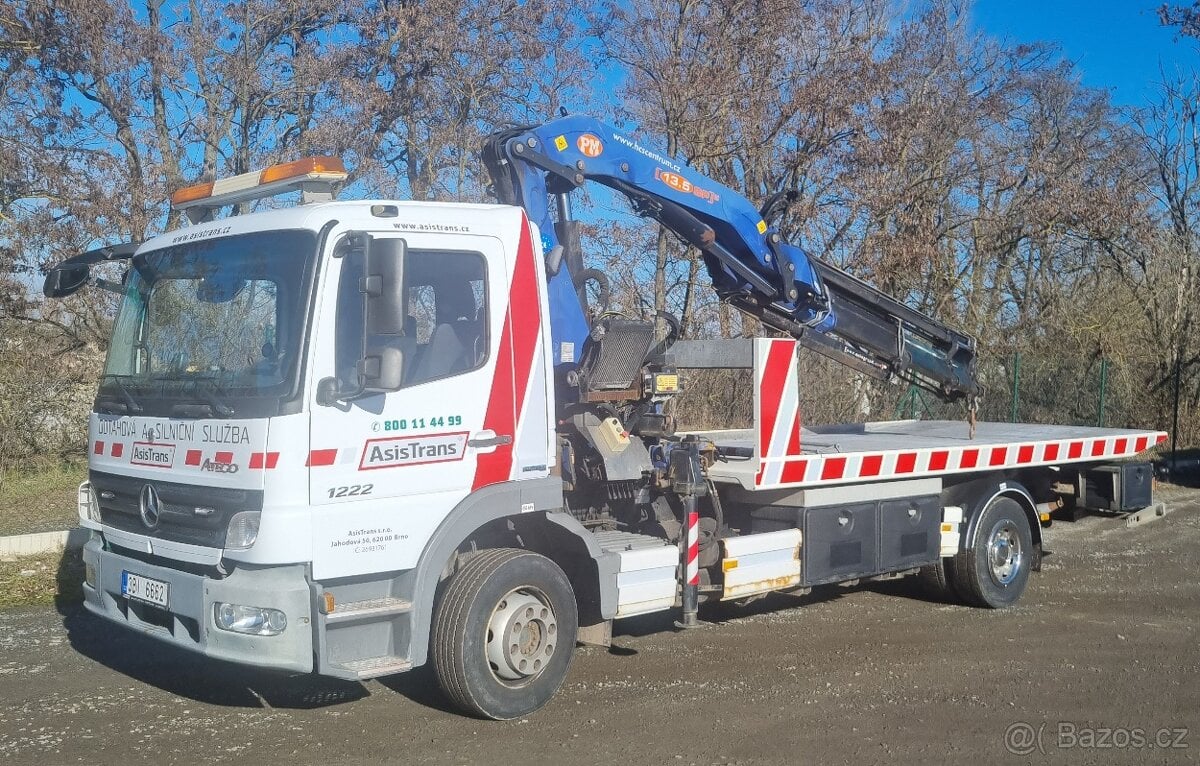 Odtahovka MB Atego s hydraulickou rukou