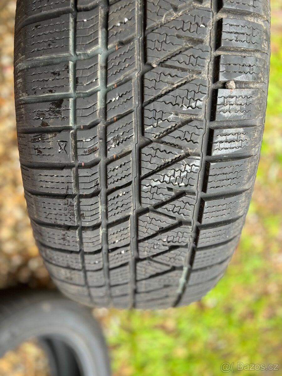 Zimní pneu KUMHO 255/55 R19