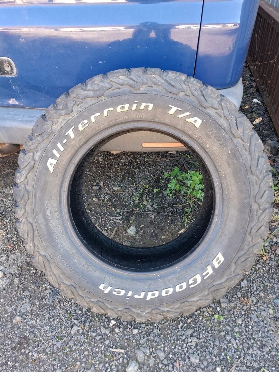 Pneu BF Goodrich All-Terrain T/A