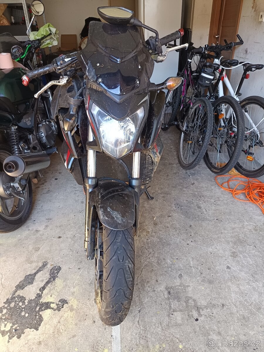 Honda CB 650F na náhradní díly