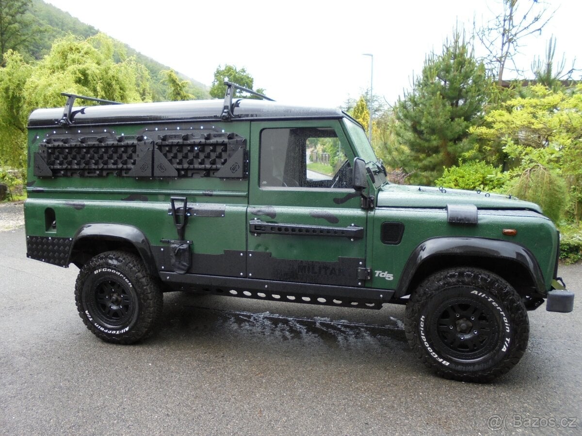 Land Rover Defender 2,5 TD5 - 90 kW