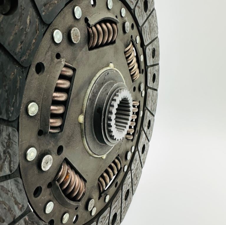 ADAPTÉR SPOJKOVÉHO KOTOUČE BMW-NISSAN PATROL SWAP M57