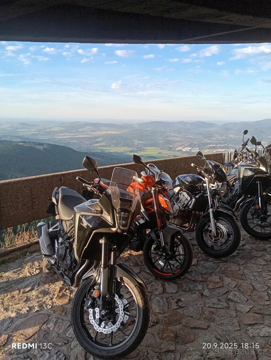 Cestovní Honda NX 500