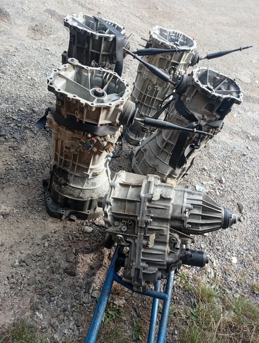 NISSAN NAVARA D40 RV 2007-2013 PŘEVODOVKY A ROZVODOVKA 4X4