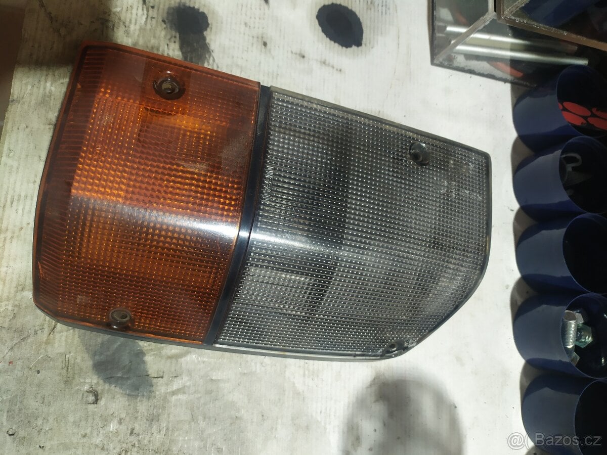 Zadní světlo Nissan Patrol Y60