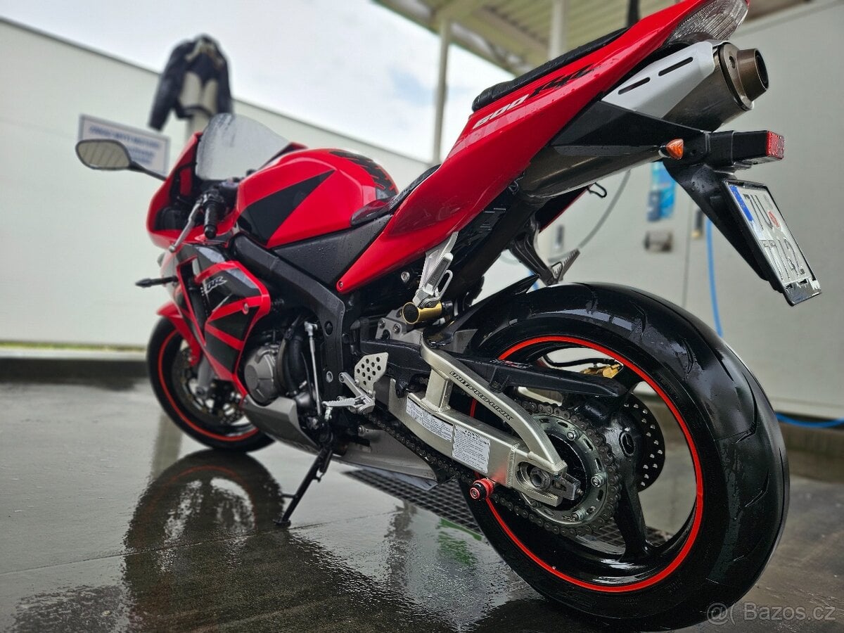 Honda cbr 600 rr
