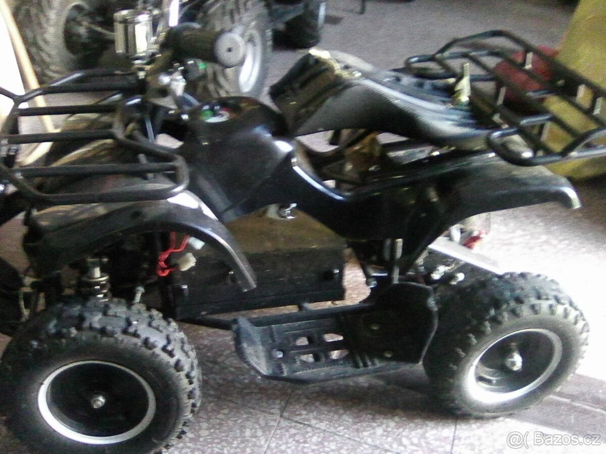 elektrická čtyřkolka