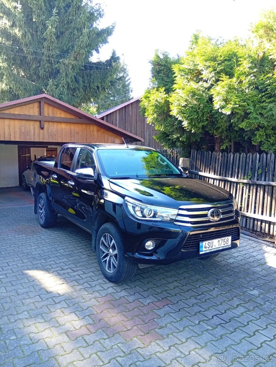 Hilux Executive 2.4 d