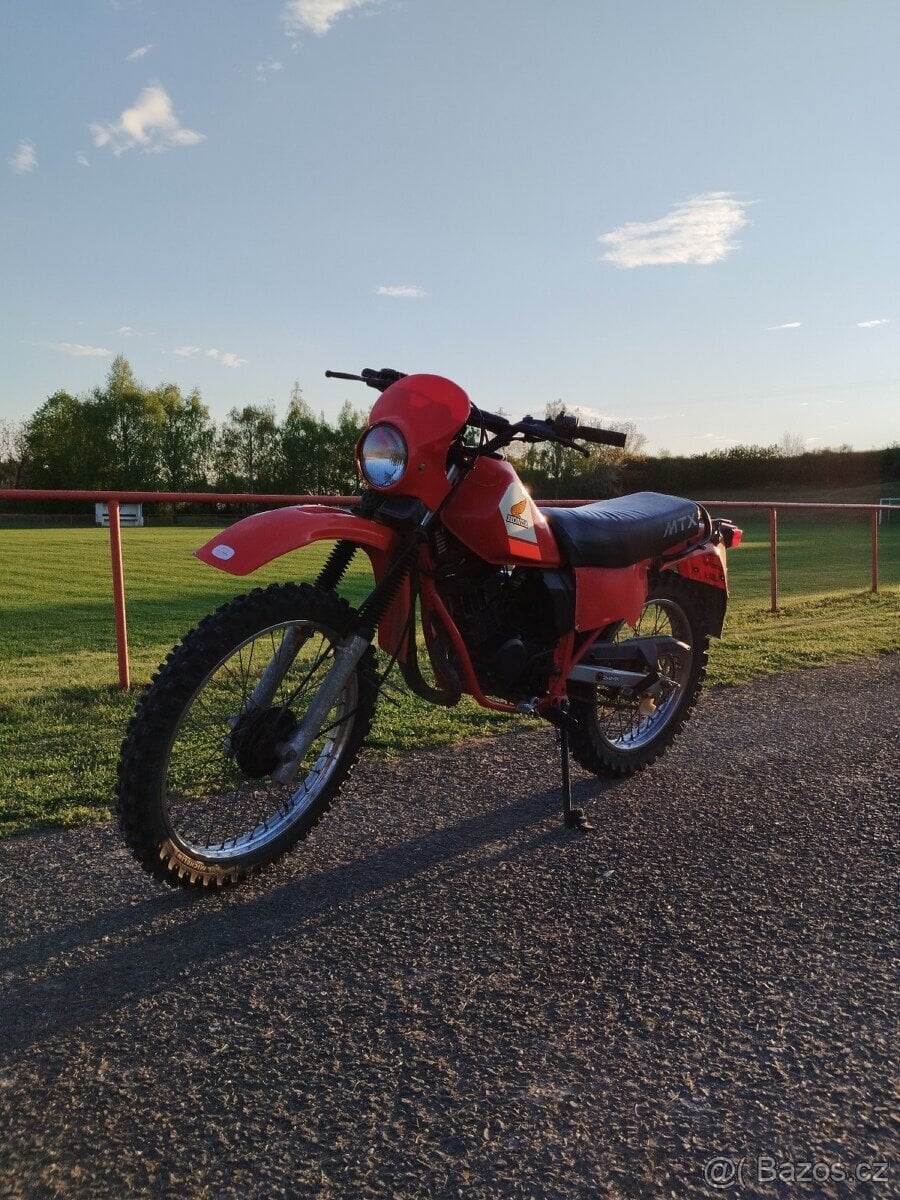 Koupím originální plasty na hondu mtx 80