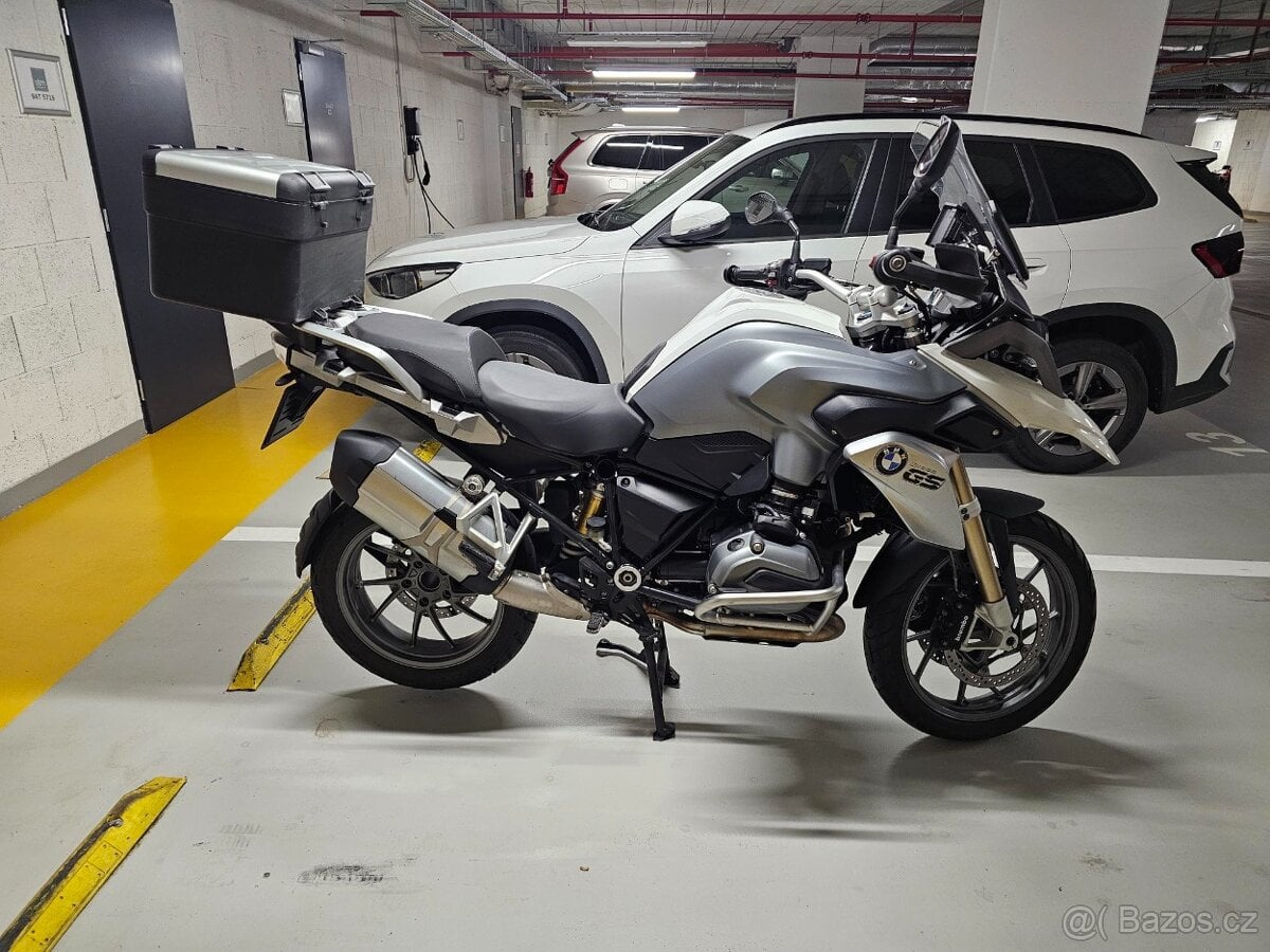 BMW R 1200 GS ve výborném stavu