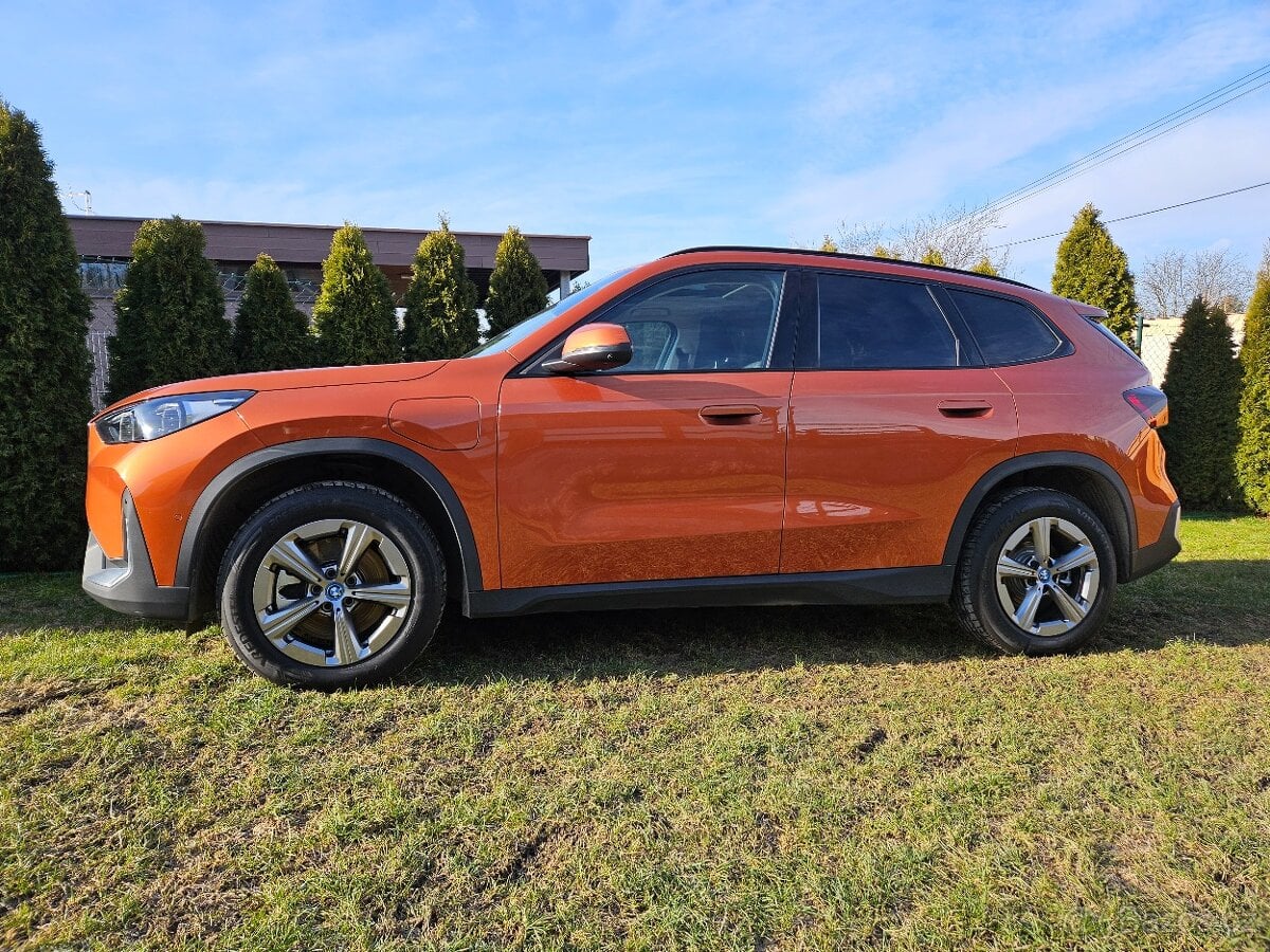 Téměř nové BMW X1 XDrive 30E