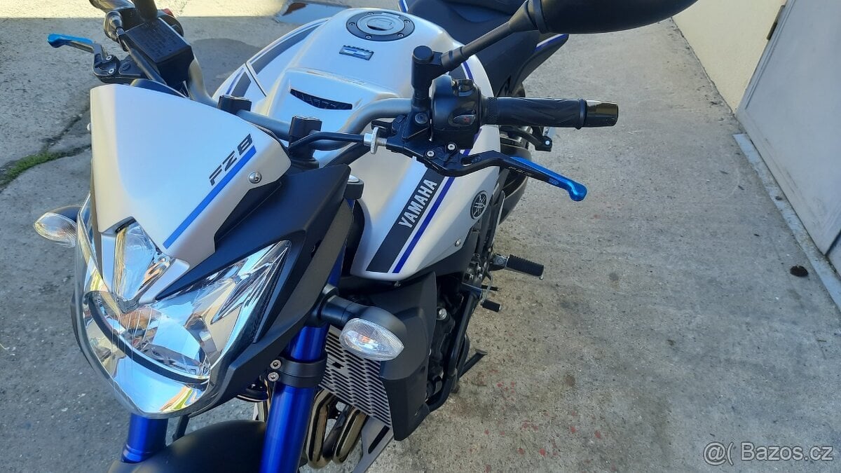 Yamah FZ8