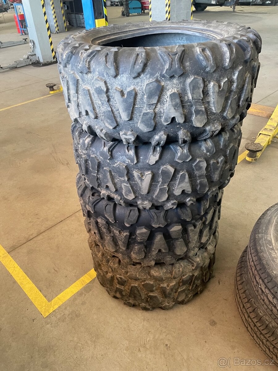 Pneu na ctyrkolku CST abuzz