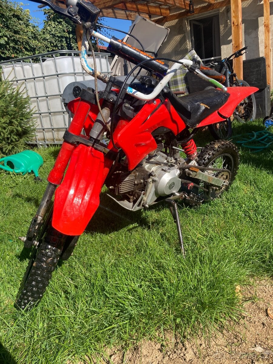 Pitbike 110 ccm – pojízdný, potřeba doladit