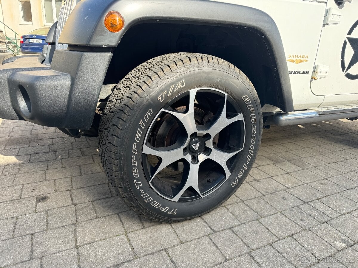 Kola 5x127 r20 na Wrangler JK Jl s pneu BFGOODRICH
