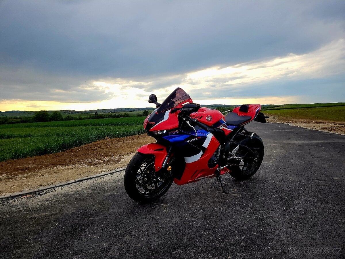 Honda CBR 1000RR-R 10/2021