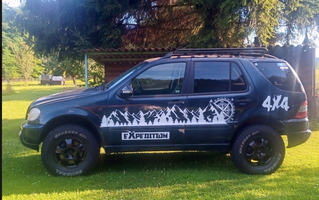 OBYTNÝ OFFROAD Expediční speciál Mercedes W163 ML270 cdi