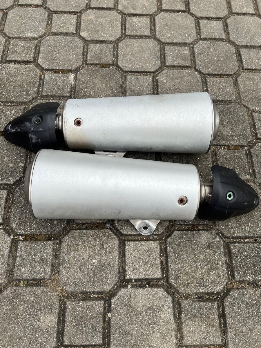 Výfuky Ducati Monster 1100